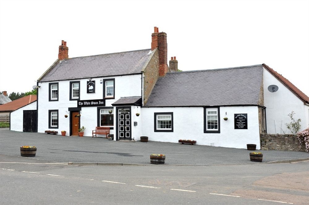 The White Swan Inn Lowick  Luaran gambar